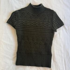 Green guizio knit sweater with textured cable and diamond patterns